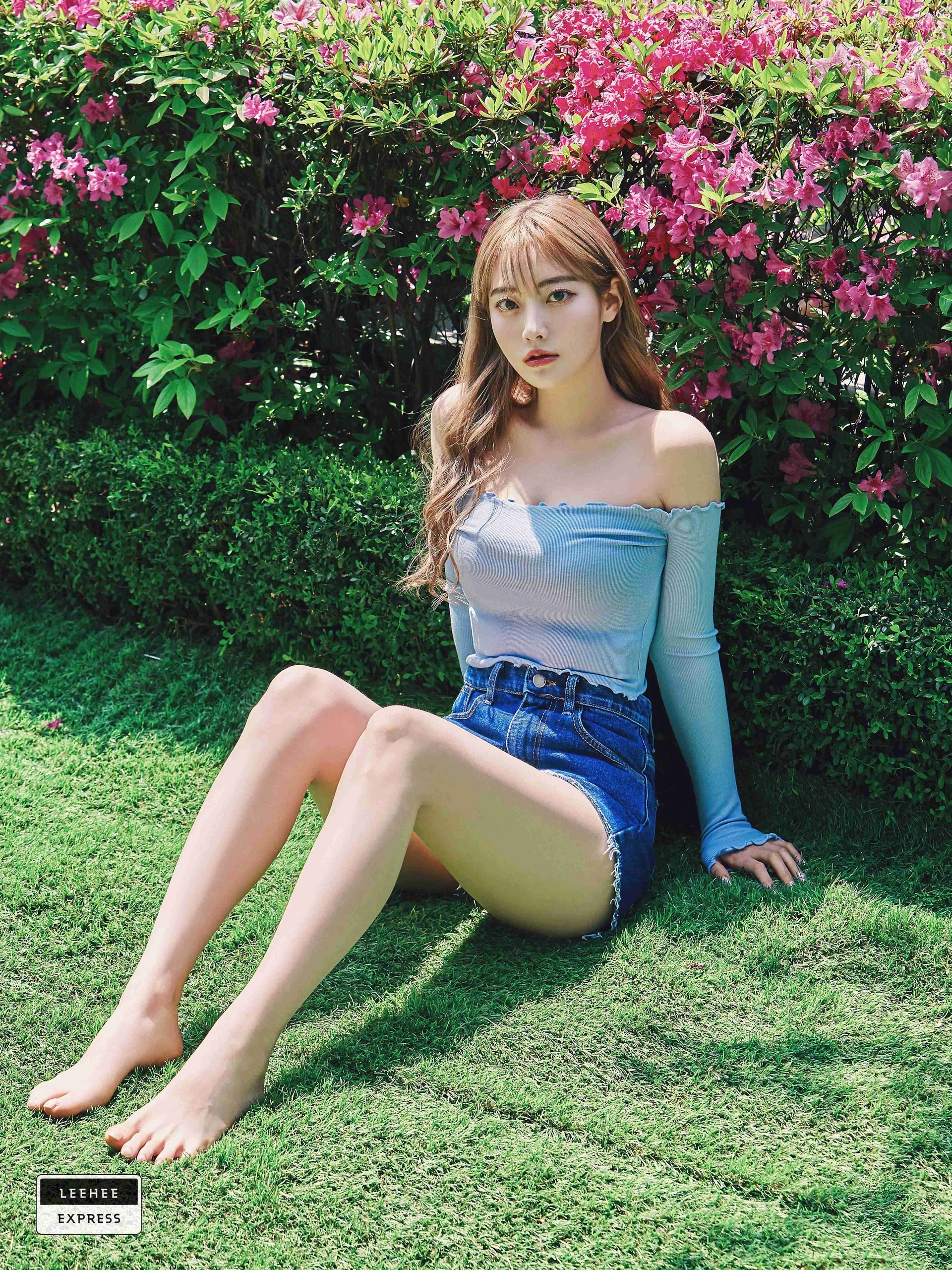 LeeheeExpress – NO.326 LEND-005 (J.A) 1